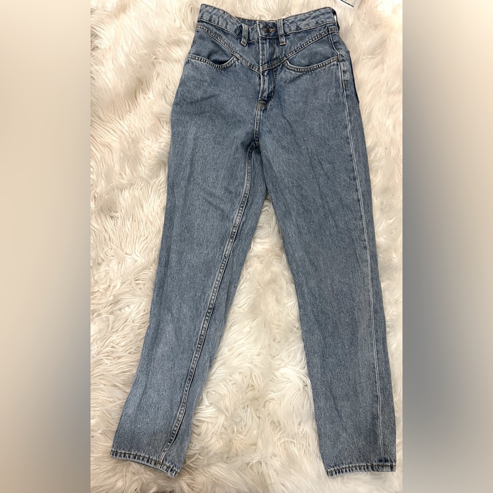 Mom Jean